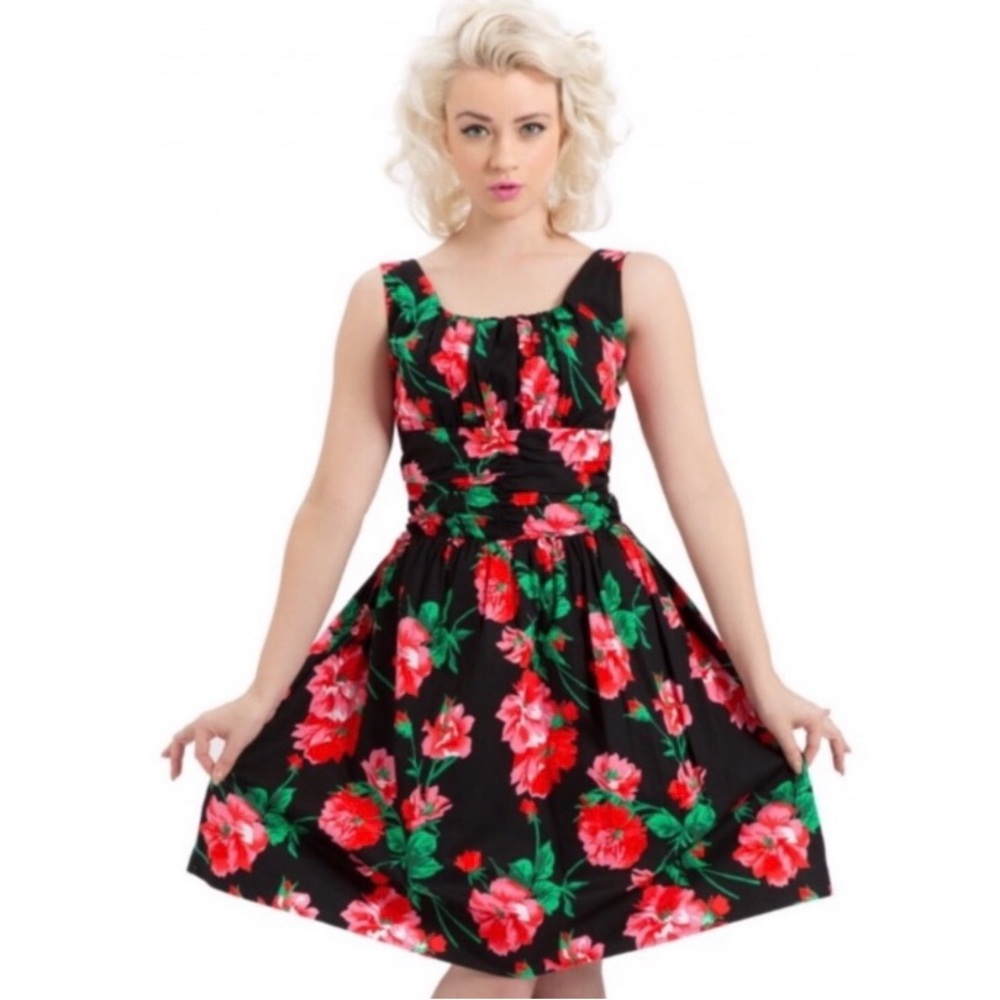Unique Vintage x VooDoo Vixen rose-print dress size medium